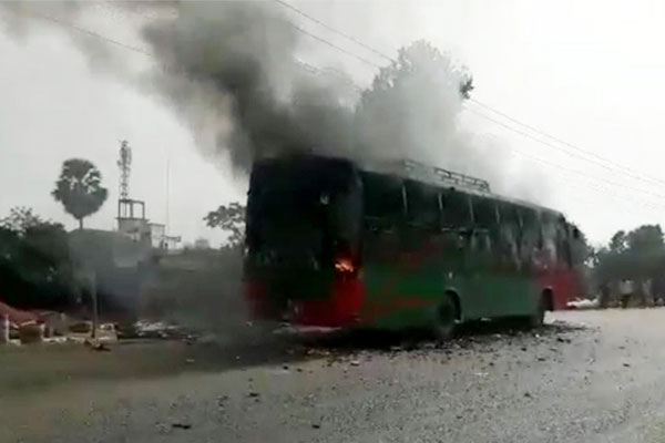 নওগাঁয় বাসের চাপায় মোটরসাইকেল আরোহী নিহত 

