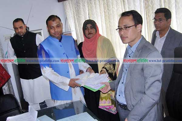 চেয়ারম্যান পদে প্রার্থী পিতা, পুত্র ও পুত্রবধূ