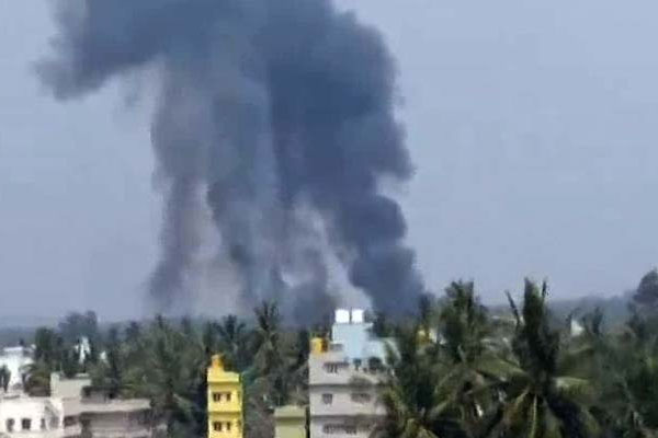 ভারতে দুই জেট বিমানের মুখোমুখি সংঘর্ষ