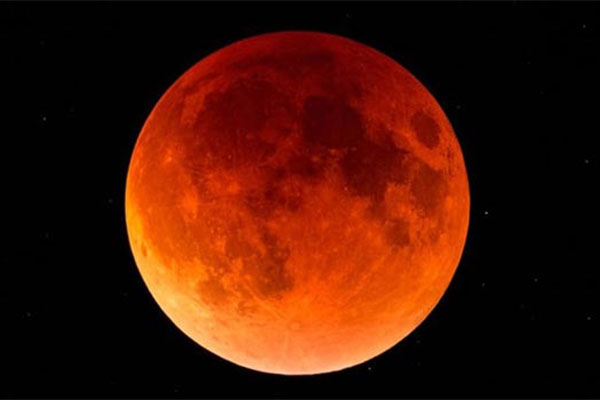 রাতে বাংলাদেশে দেখা যাবে সুপারমুন