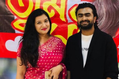 একসঙ্গে গাইলেন ইমরান-সিঁথি