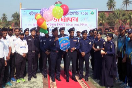 বরিশালে রেঞ্জ পুলিশের ক্রিকেট প্রতিযোগিতা