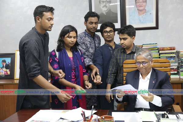 দ্বিতীয় দিনেও তোড়জোড় নেই মনোনয়নপত্র নেওয়ার