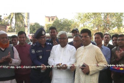 চুয়াডাঙ্গায় বইমেলার উদ্বোধন

