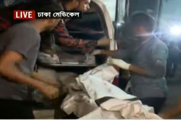চকবাজারে ভয়াবহ অগ্নিকাণ্ড, ১০ জনের লাশ উদ্ধার