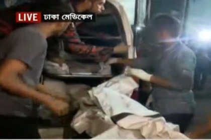 চকবাজারে ভয়াবহ অগ্নিকাণ্ড, ১০ জনের লাশ উদ্ধার