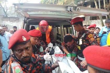 চকবাজারে ভয়াবহ অগ্নিকাণ্ডে নিহত বেড়ে ৭০