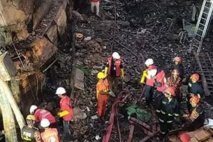 চকবাজারে অগ্নিকাণ্ড, ১৫ ঘণ্টা পর উদ্ধার অভিযান সমাপ্ত ঘোষণা