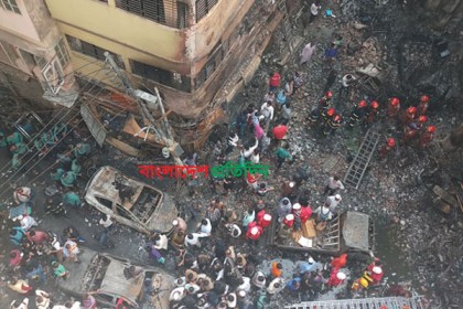 এ পর্যন্ত ৬৭ জনের লাশ উদ্ধার