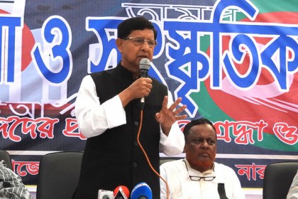 'বঙ্গবন্ধুর স্বপ্নকে বাস্তবায়ন করতে দেশটাকে গড়তে হবে'

