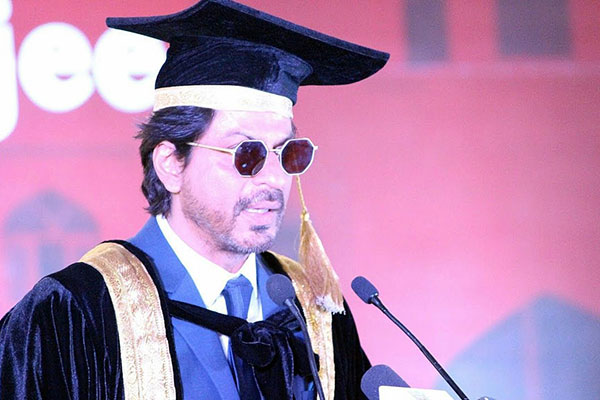 শাহরুখকে সম্মান দিতে চেয়েছিল বিশ্ববিদ্যালয়, কিন্তু...