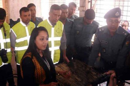 চকবাজারে অগ্নিকাণ্ড: বিকৃত মরদেহ শনাক্তে ডিএনএ সংগ্রহ শুরু