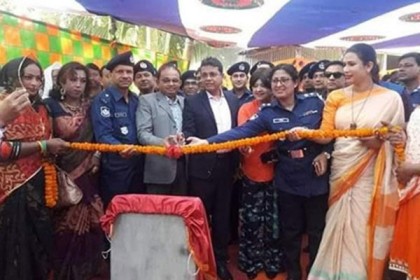 হিজড়াদের নিয়ে উত্তরণ ডেইরীর যাত্রা শুরু