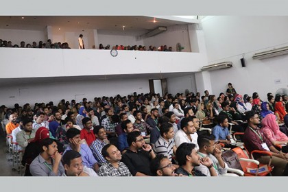 মেডিকেল ক্যারিয়ার গঠনে ‘মাইলফলক’ উদ্যোগ       