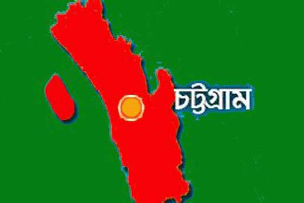 ভ্যানের ধাক্কায় মোটরসাইকেল আরোহী পিতা-পুত্রের মৃত্যু