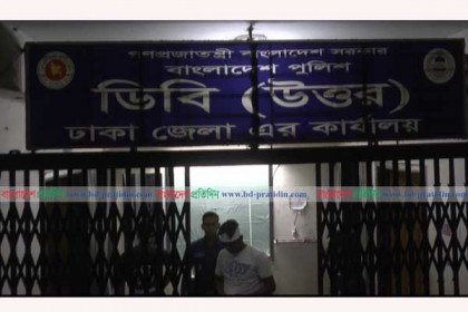 আশুলিয়ায় মাদক ব্যবসায়ীদের সঙ্গে পুলিশের সংঘর্ষ, এসআইসহ আহত ১০ 