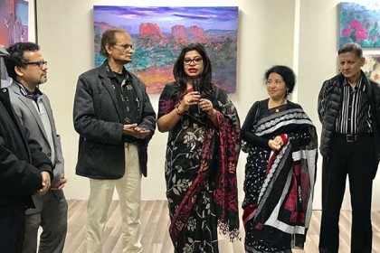 নিউইয়র্কে দুই বাঙালি শিল্পীর চিত্র প্রদর্শনী চলছে