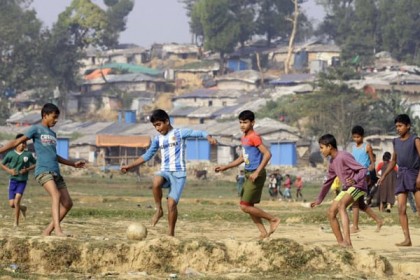 বাংলাদেশের ফুটবল উন্মাদনা নজর কেড়েছে ফিফার