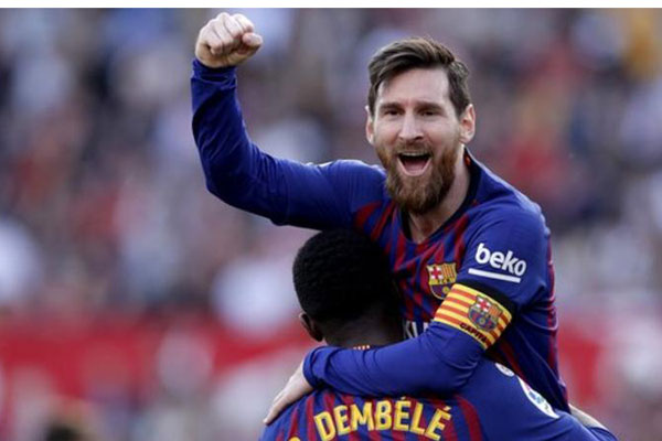 মেসির হ্যাটট্রিকে জয় পেল বার্সা

