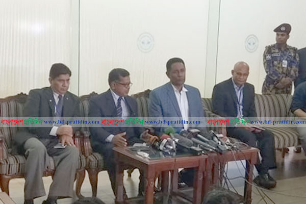 সত্যিকার নাকি খেলনা পিস্তল তা নিশ্চিত নই: প্রতিমন্ত্রী