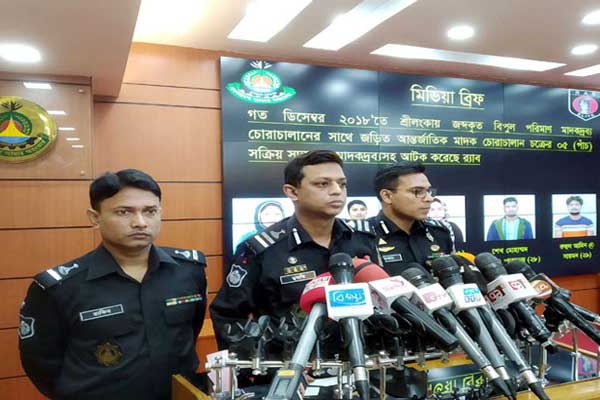পলাশের বুকে তার-সার্কিট দিয়ে তৈরি ভুয়া বোমা ছিল: র‍্যাব
