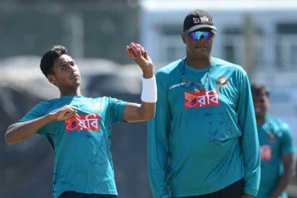 বোলারদের জন্য ওয়ালশের বার্তা