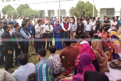 দোষীদের গ্রেফতার না করলে ক্লাসে ফিরবেন না শিক্ষকরা