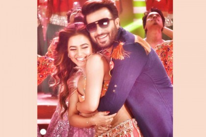 ৪ লাখ ছাড়িয়ে শাকিব-নুসরাতের 'রসিক আমার' (ভিডিও)