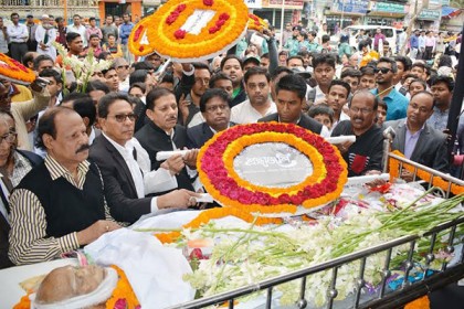 একুশে পদকপ্রাপ্ত নিখিল সেনের শেষকৃত্য সম্পন্ন