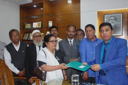 খুলনায় ভর্তি পরীক্ষার নামে 'শিশু নির্যাতন' বন্ধের দাবি