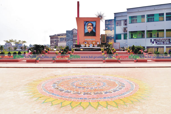 চট্টগ্রাম বিভাগে সেরা কুমিল্লা ভিক্টোরিয়া সরকারি কলেজ
