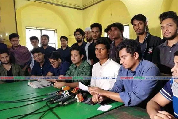 সাংবাদিকতা ছেড়ে ডাকসুর জিএস প্রার্থী আসিফুর