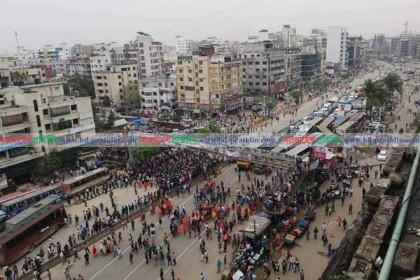 শিশুর লাশ নিয়ে উত্তরায় সড়ক অবরোধ