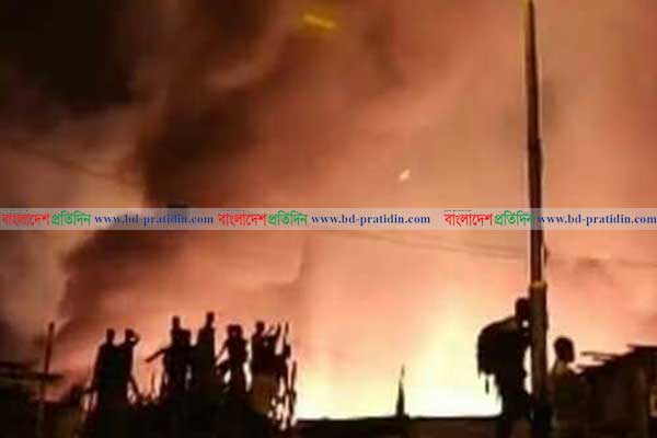 মিরপুরের জাহাঙ্গীর বস্তির আগুন নিয়ন্ত্রণে