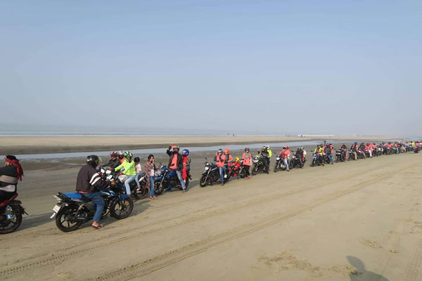 মোটরসাইকেল ট্যুরিজম