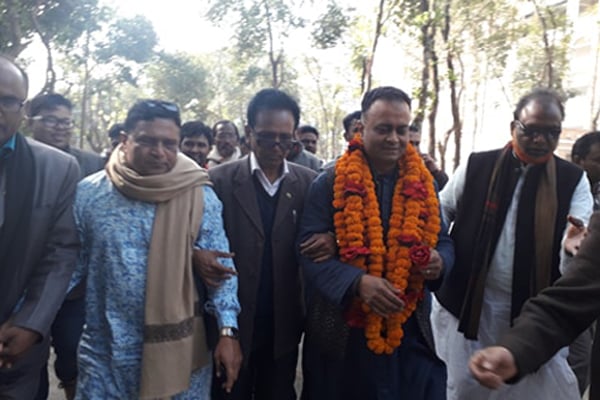 আনোয়ার সাদাত সম্রাট পঞ্চগড় জেলা পরিষদের চেয়ারম্যান নির্বাচিত