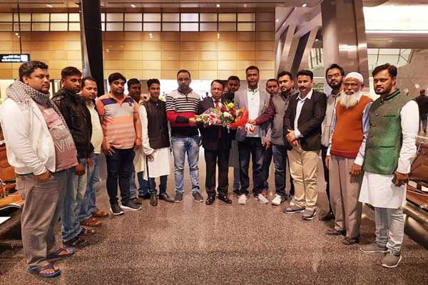 কাতার আওয়ামী লীগের সভাপতি ওমর ফারুককে সংবর্ধনা 