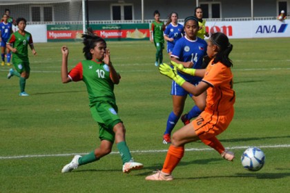 ফিলিপাইনের জালে বাংলাদেশ নারী দলের গোল বন্যা