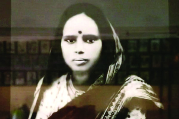 শতবর্ষী বালুভরা আর. বি উচ্চ বিদ্যালয়ের সবিতা গ্রন্থাগার