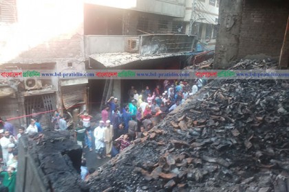 চকবাজারে দগ্ধ জাকিরের মৃত্যু