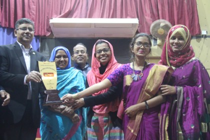 শাবিতে জাতীয় নারী বিতর্ক প্রতিযোগিতায় চ্যাম্পিয়ন ‘এসইউডিএস-৭১’