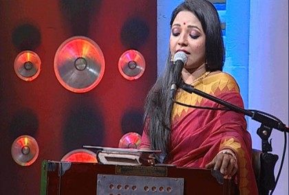 মিউজিক্যাল শো ‘গোল্ডেন সং’-এর শিল্পী প্রিয়াংকা গোপ