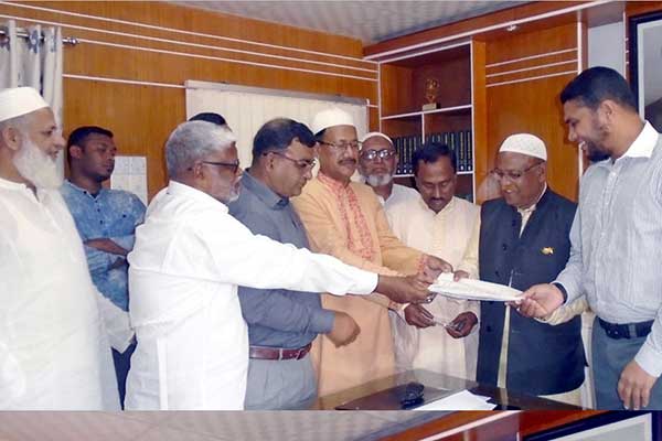 কলাপাড়া উপজেলা পরিষদ নির্বাচনে মনোনয়ন দাখিল