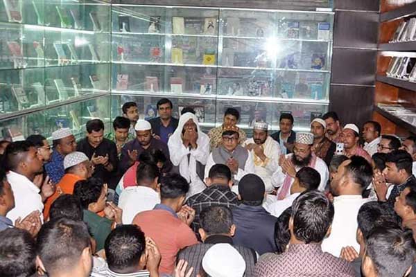 কাদেরের রোগমুক্তি কামনা করে দোয়া ও মিলাদ 