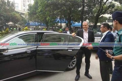 বিএসএমএমইউ'তে দেবী শেঠি