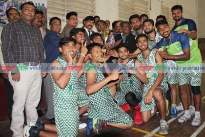 ইসলামী বিশ্বদ্যিালয়ের হ্যাট্রিক শিরোপা জয়