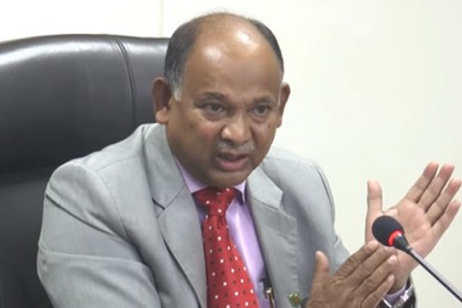 সেবার মান বাড়াতে কমলাপুর রেলস্টেশনকে সময় বেঁধে দিলেন রেলমন্ত্রী