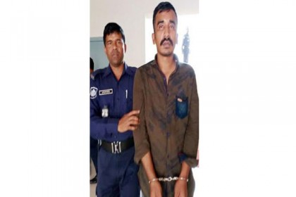সিদ্ধিরগঞ্জে 'ফেন্সী' রনি গ্রেফতার

