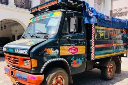 পশ্চিমবঙ্গে বিস্ফোরক বোঝাই ট্রাক আটক