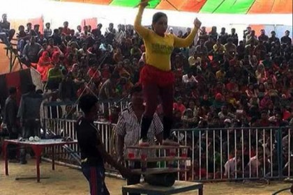 সার্কাসই কাছে টেনেছে বিনোদন প্রেমীদের